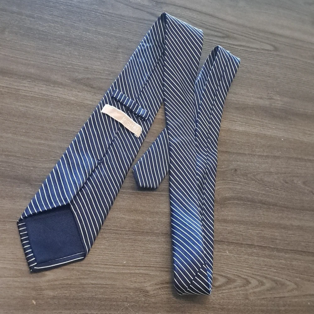 Michael Kors Striped Blue Silk Tie - Picture 5 of 6